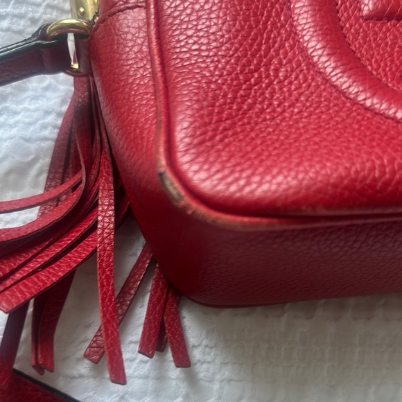 Gucci Red Crossbody Bag with Iconic GG Logo - Picture 5 of 9